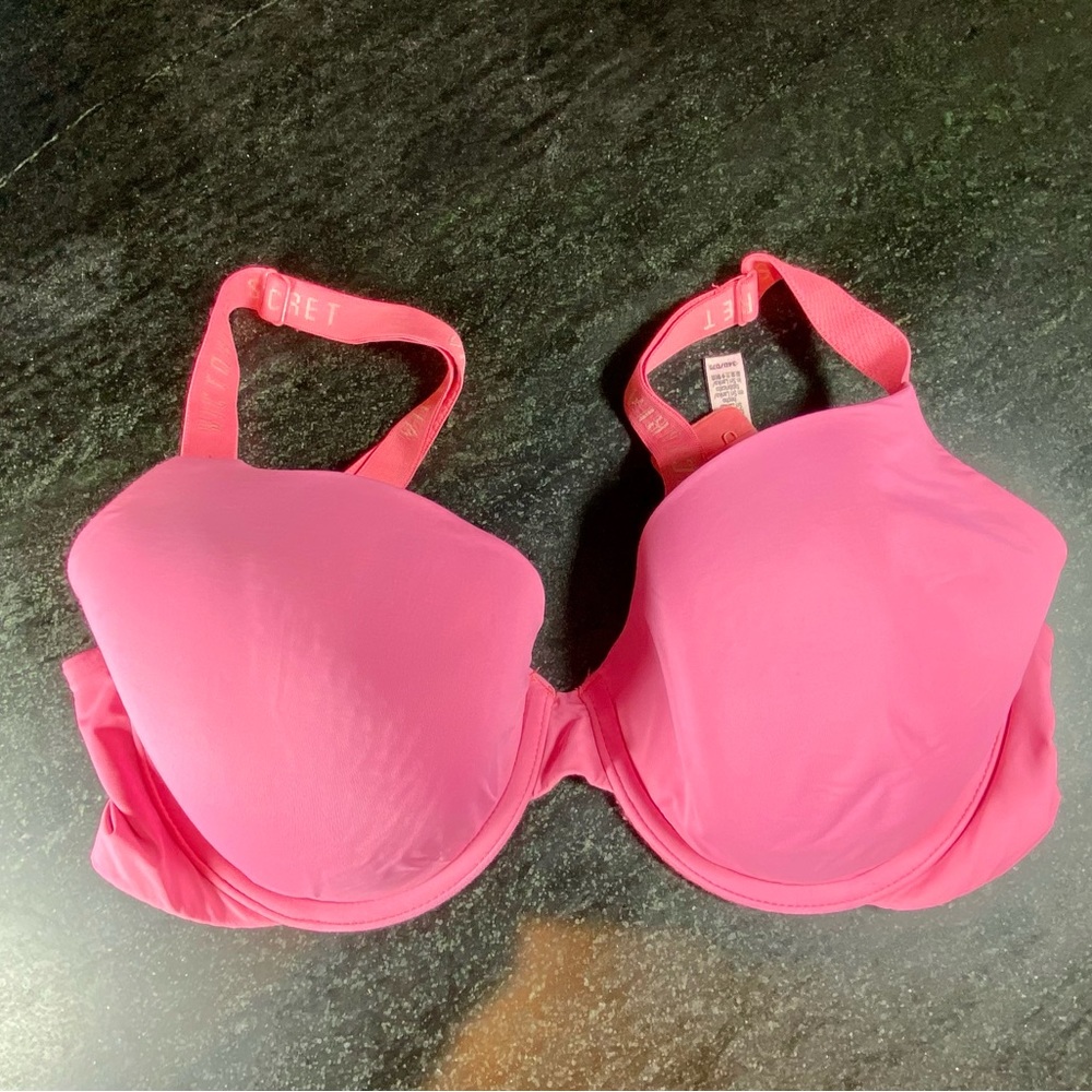 VS Demi  lightly lined  34D